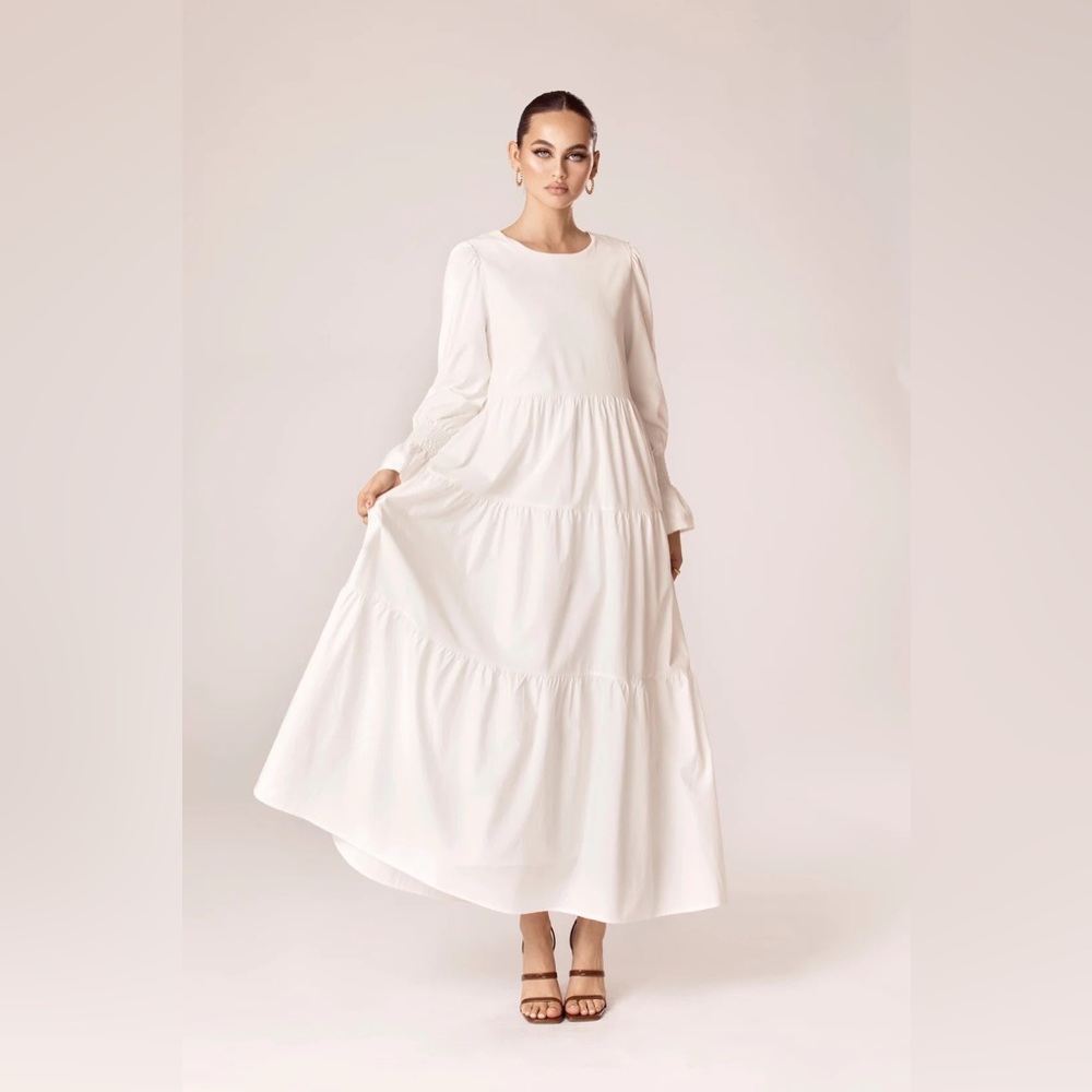 VEILED 🔹 White Maxi Dress - Picture 7 of 7